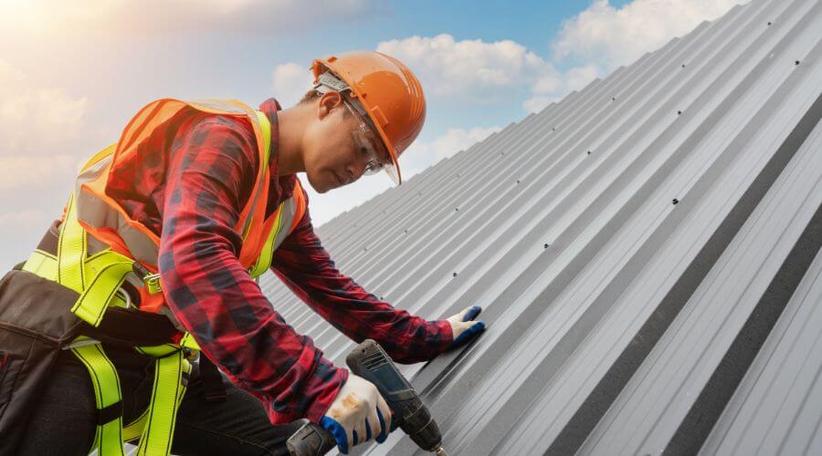 GAF certified roofer in Hopkins, MN